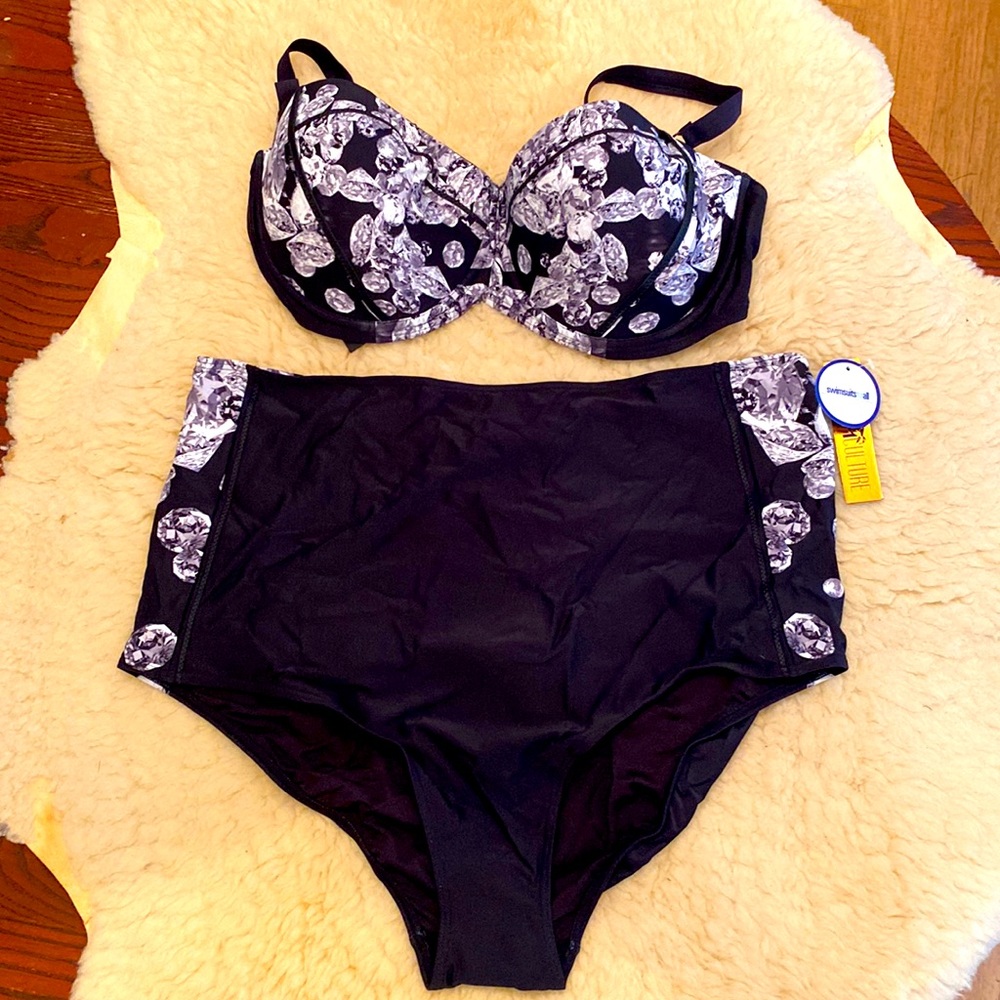 NWT Black diamonds Tropiculture Plus size Bikini size 16/18. Swimsuits for all